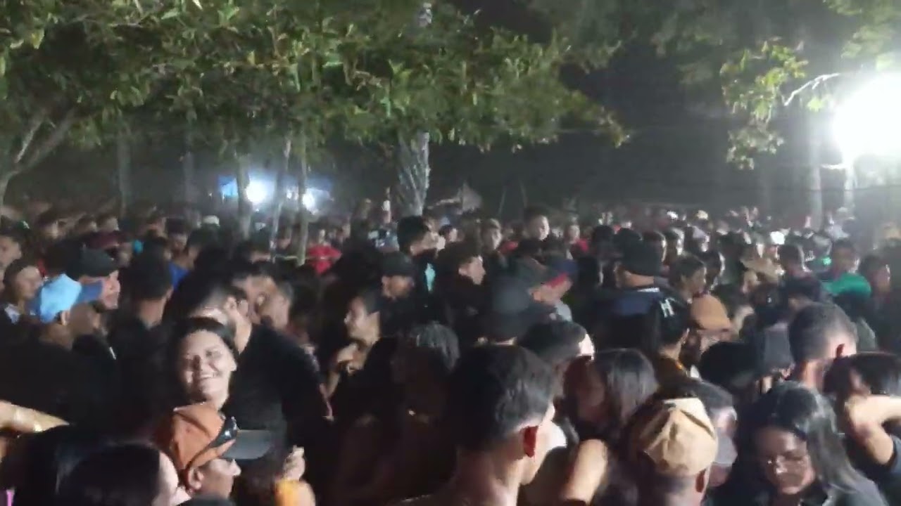 Festa de vaquejada no interior do Piauí batalha Piauí arena show 