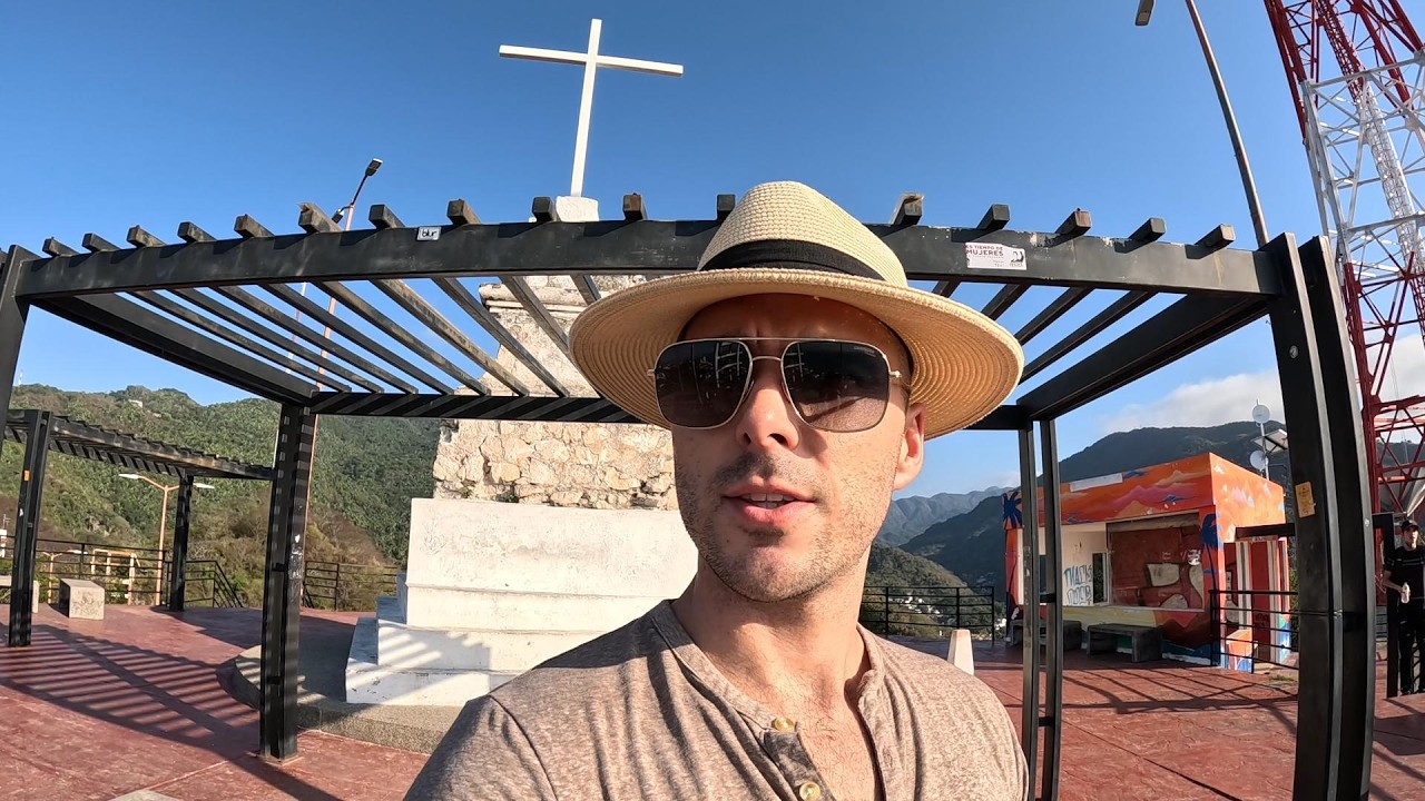 Hiking to the Top of Puerto Vallarta, Mexico 🇲🇽