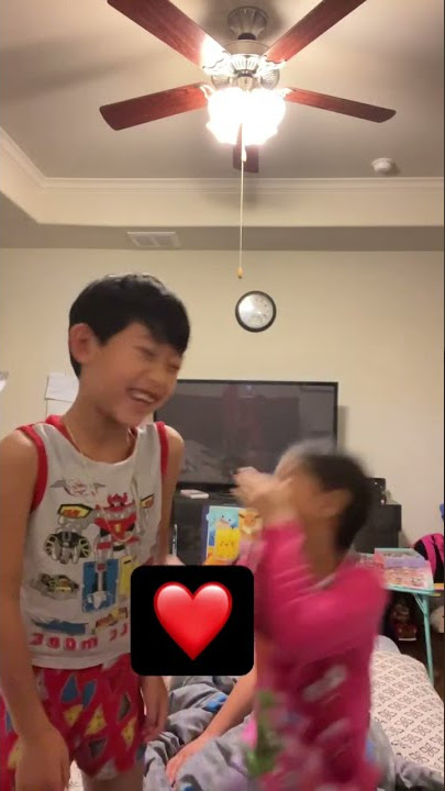 BRO HIS FARTS ARW SO STANKY #shorts