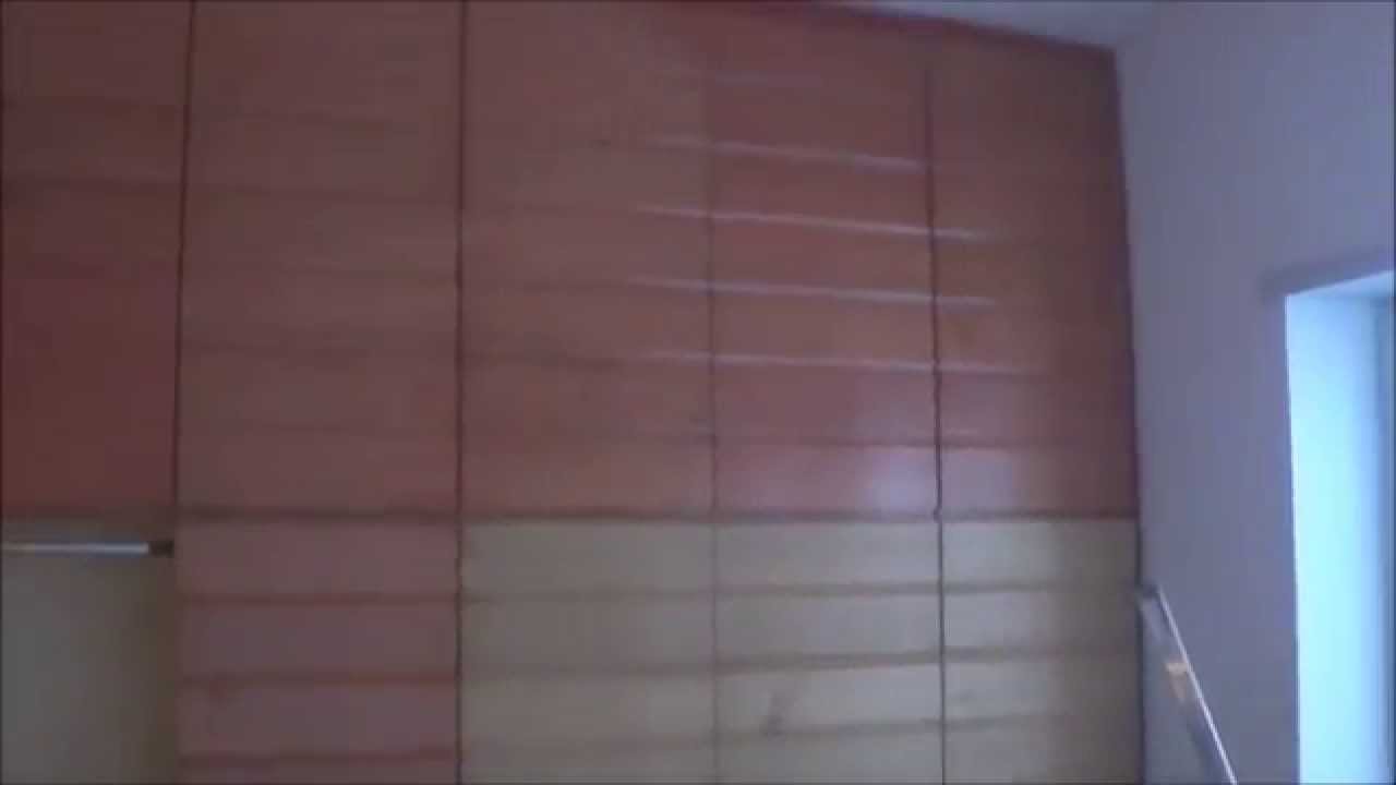 Come riverniciare un armadio a muro in legno massello.(parte 1 ...