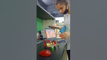 Arduino based Bluetooth Controlled Car using Android app | MIT App Inventor | Arduino Project