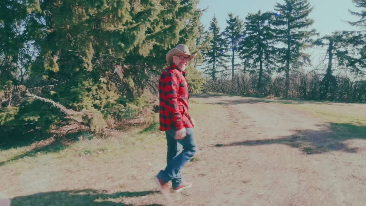 Classic Nelson-Built Acreage with 2 Homes on 9 Acres | Just 10 Mins from Sherwood Park!