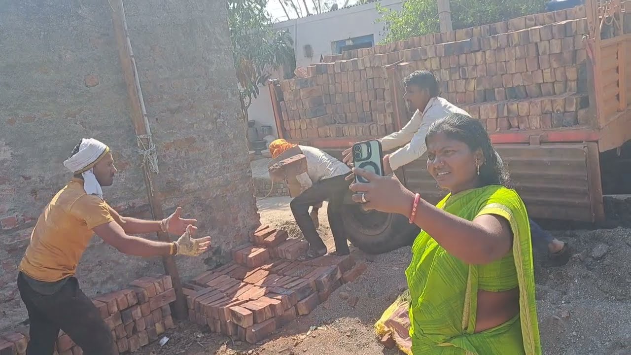 किती लाग तील विटा मालक सगळी कड हाजरी लावतेत