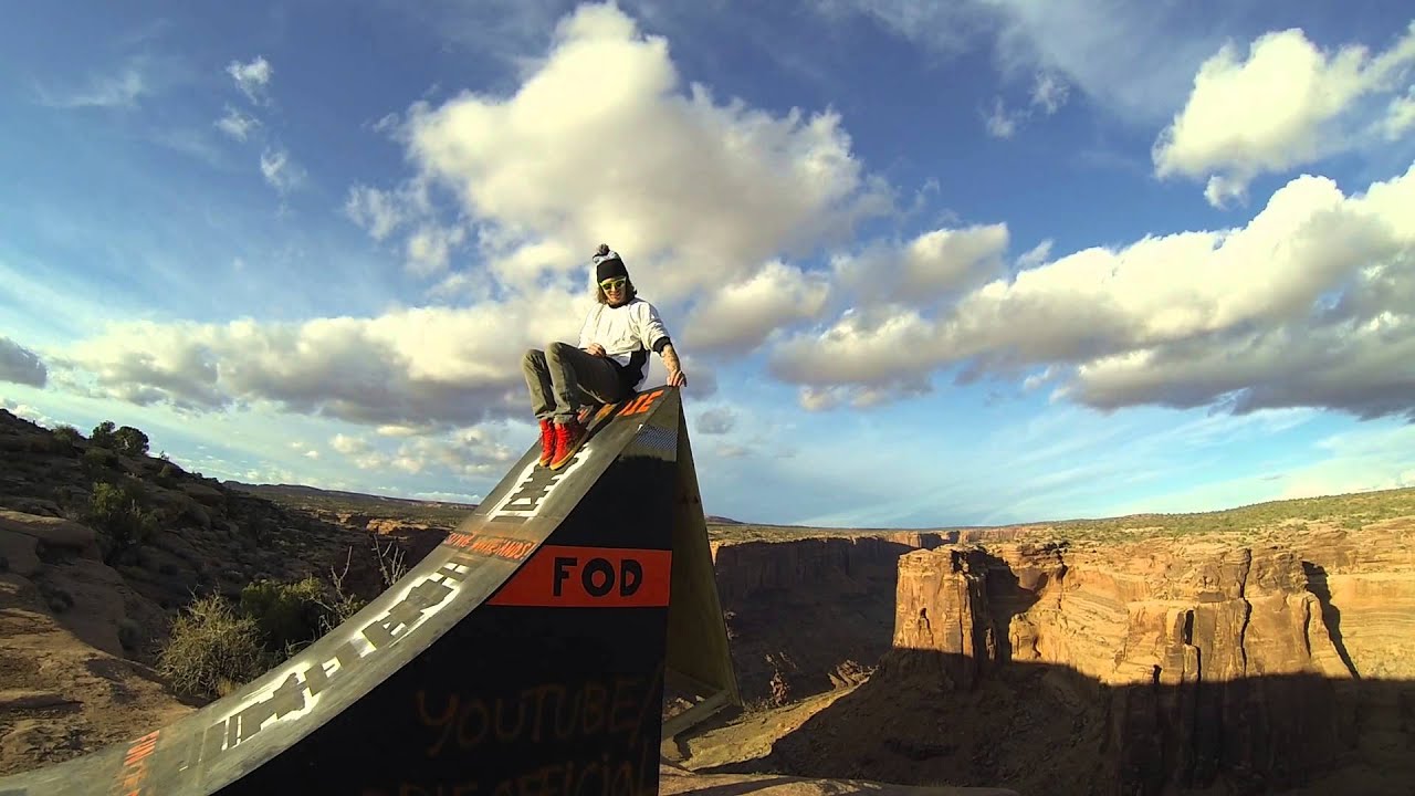MOTOCROSS BASE JUMP 2013 CRUSTY DEMONS INSANITY FUNORDIE. Bradley O'Neal