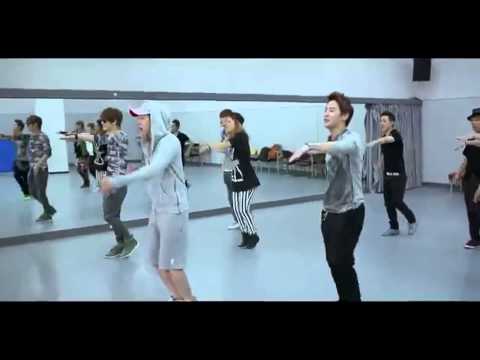 Dancing!JYJ!
