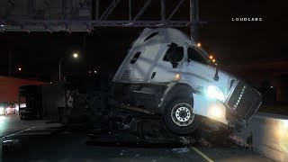 Semi Overturns On 215 North / Riverside   RAW FOOTAGE