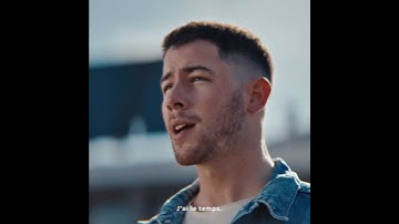 13 h 40 : STATION-SERVICE FOSSIL | By Nick Jonas x Fossil