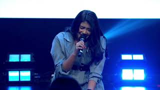 Walau Gunung Tak Berpindah Madley Tuhan Yang Besar  Olyviana P Tunya 