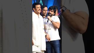 #Pawan Singh #Ravi Kishan #stage show kar raha hai