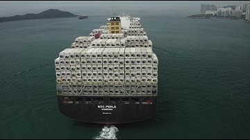 《航拍貨船》MSC Perle white reefer containers 很多白色冷藏集裝箱