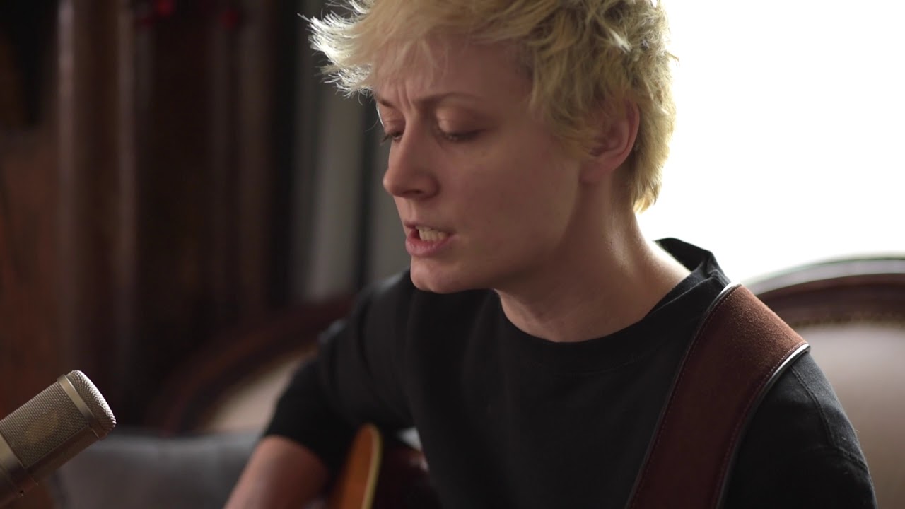 Mo Kenney - "Sucker"