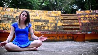 Video voorbeeld van "Brasileirisse (Clipe Oficial) | Paola Matos"