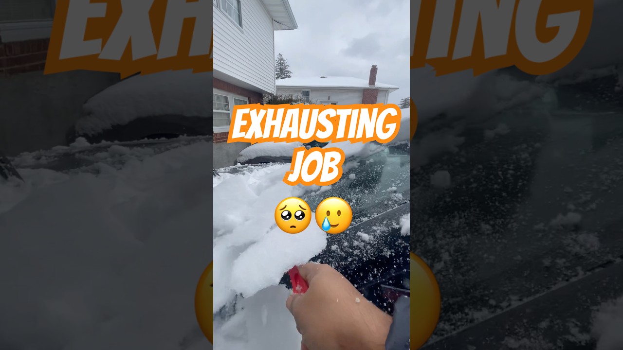 Best way to remove snow from your car! ❄️ 