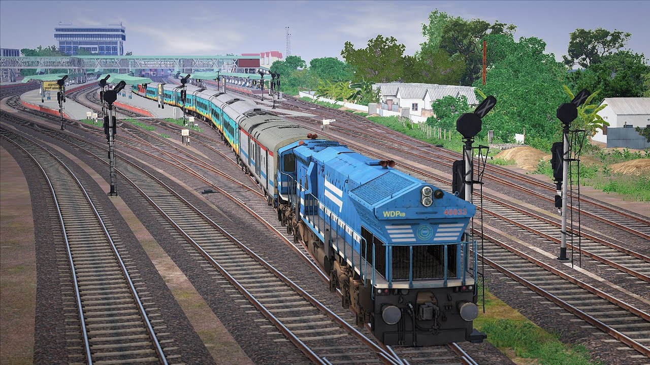 Train 2d Rake EMPTY Humsafar Express Rake Shunting At Guwahti Railway Station | NFR ...