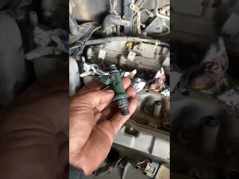 System too lean (air/fuel lean fault, bank 2) Lexus RX300