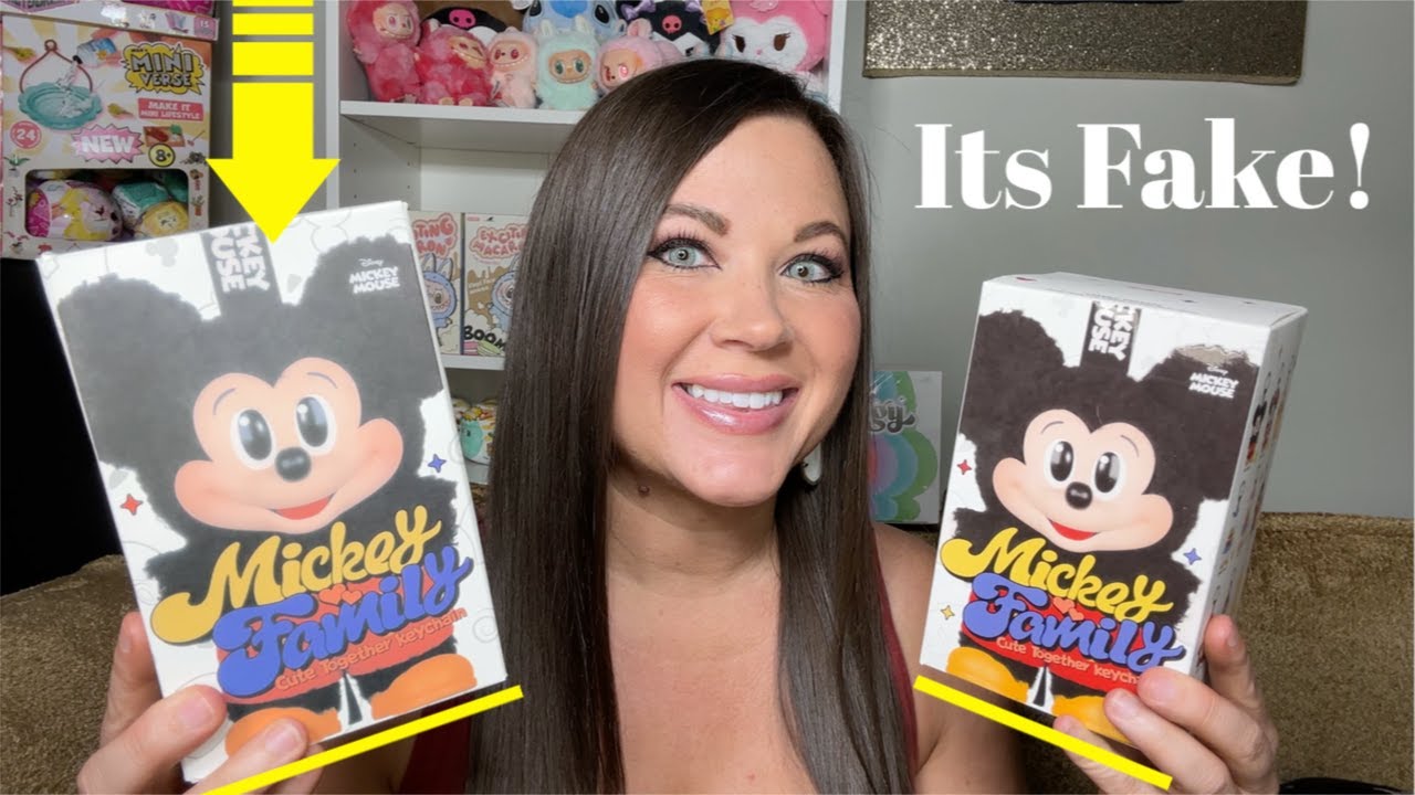 REAL vs FAKE Mickey Family Cute Together Keychain POP MART DISNEY 