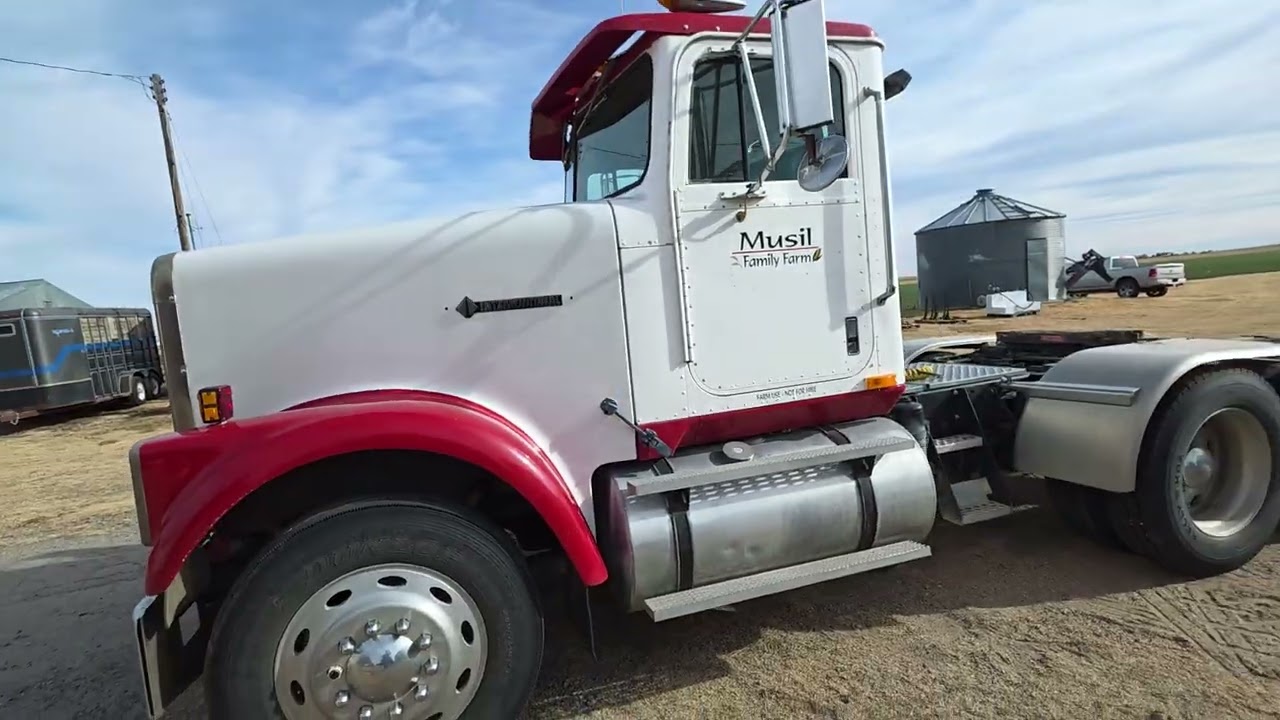 BigIron Auctions- Musil Retirement 1986 International Truck Tractor- Feb 18th, 2026
