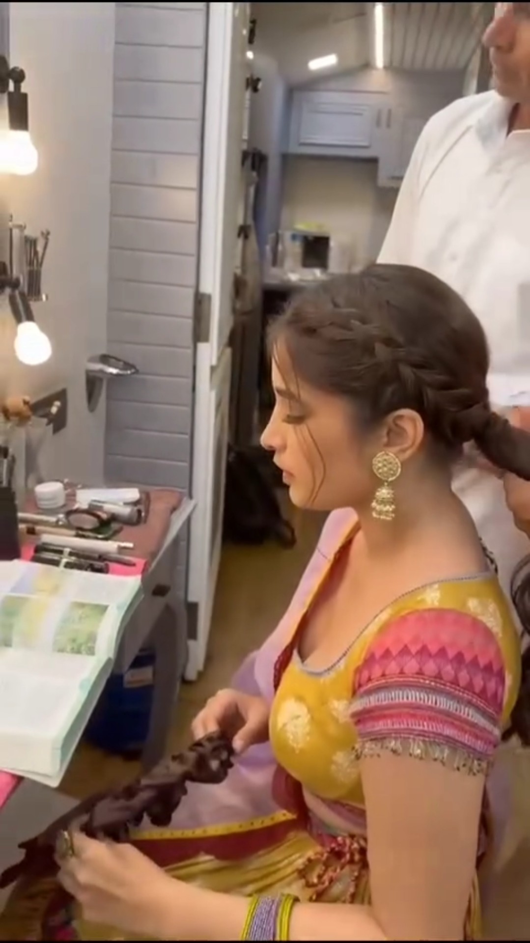 Rasha Thadani studies for her 12th board exams during the shoot of Azaad #shorts #rashathadani