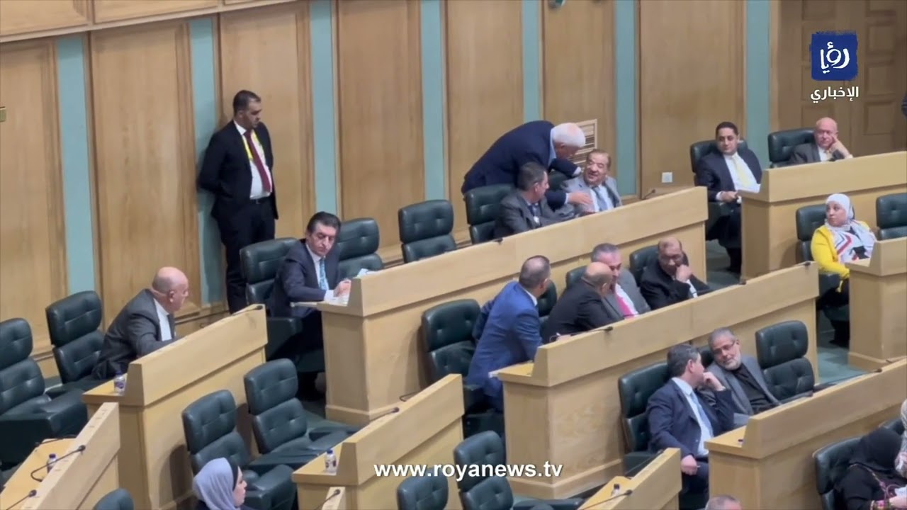 ملاسنة بين النائبين الدغمي والخلايلة تحت قبة المجلس