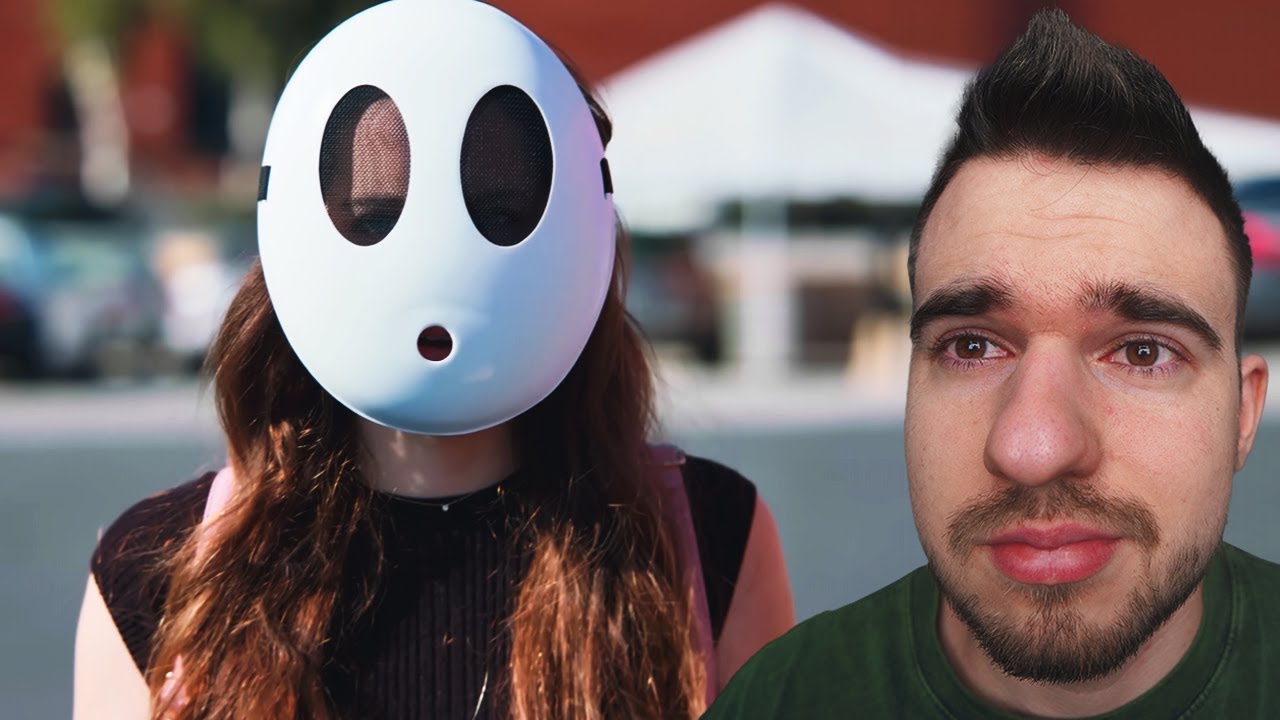 NEM LÁTHATJA SENKI AZ ARCÁT AZ ISKOLÁBAN!