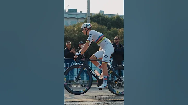 😍THE BEST CYCLING #tadejpogacar #best #poğaça #numerouno #bike #slovenian #colnago #love #italy