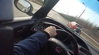 Honda Civic type R FN2 vs Ford Focus ST 3rd gen roll race