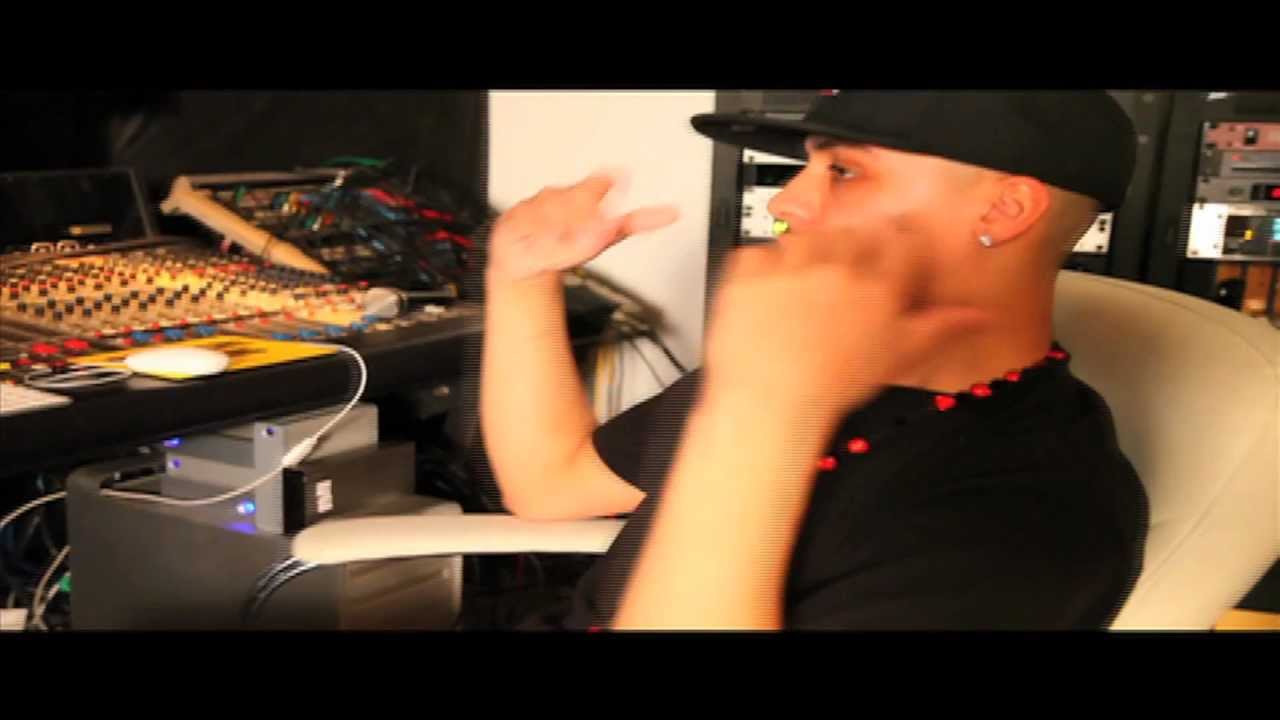 Uzi Boo - Success "IN STUDIO PERFORMANCE"