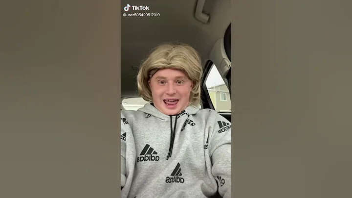 violet Beauregard and her mom Hillary Clinton Tiktok