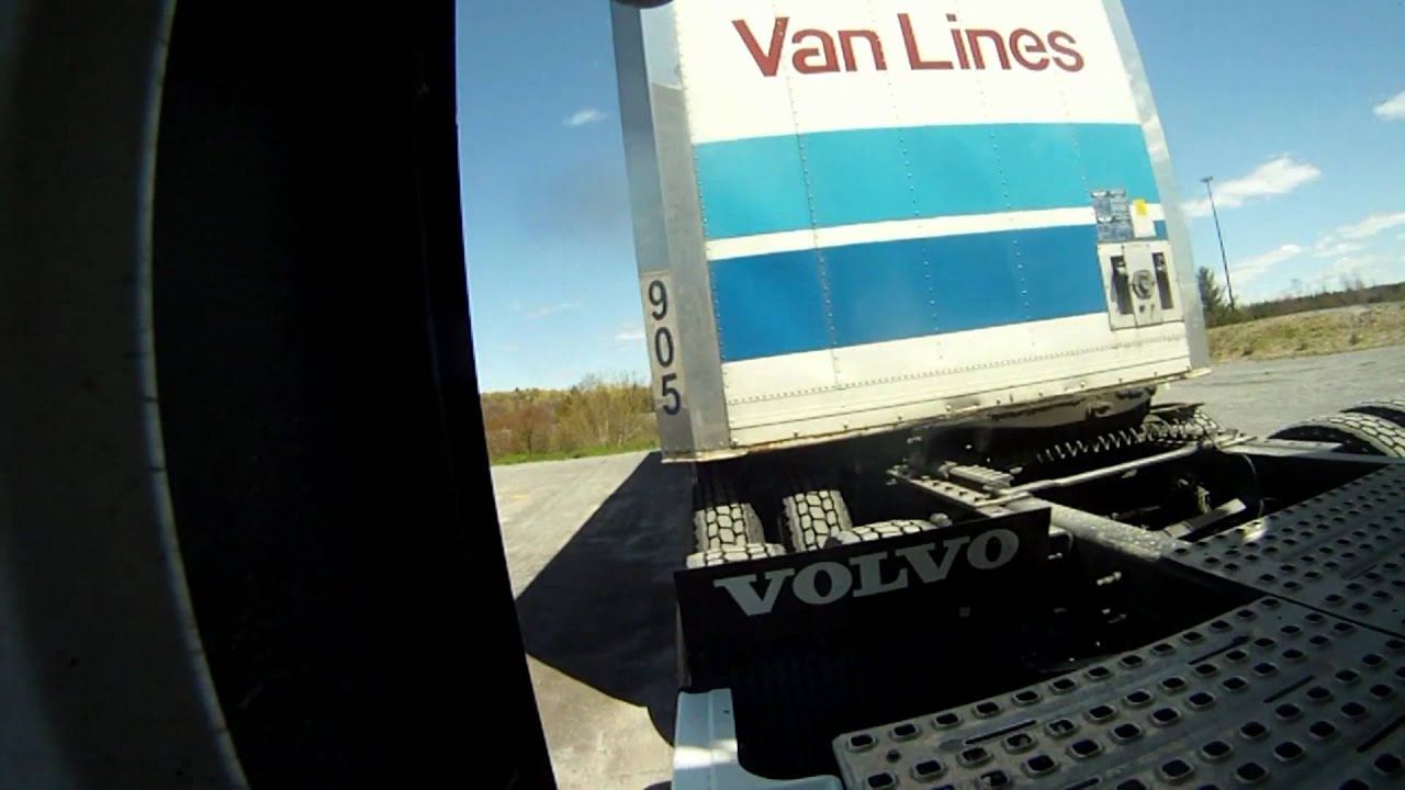 A veiw of my hooking my tractor up to my trailer YouTube