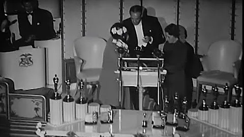 Hattie McDaniel winning Best Supporting Actress: 1...