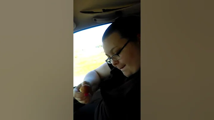 Jessica Northrup sings to taco bells donuts