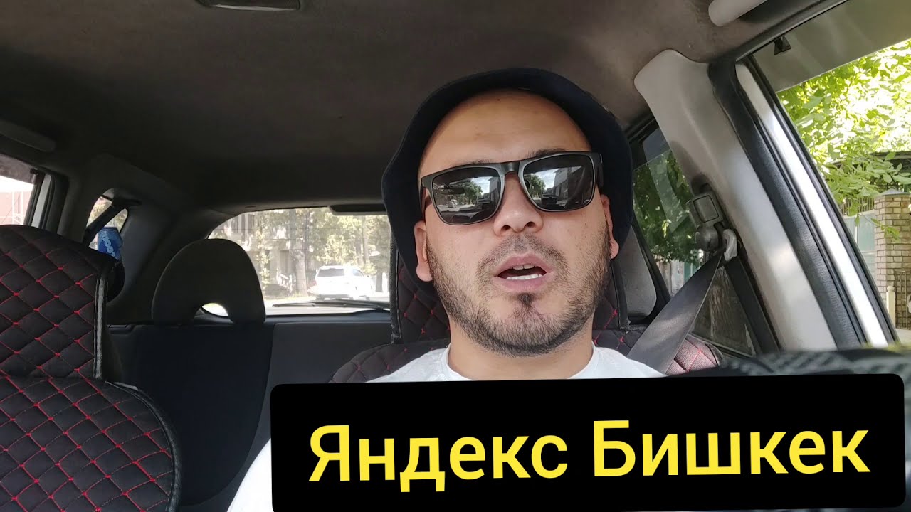 Таксист дрочит в машине Таксист дрочит в машине