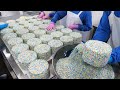 폭발하기 일보 직전! 폭탄 초콜릿! 케익공장의 다이너마이트 생크림케이크 대량생산 making dynamite fresh cream cake - korean street food