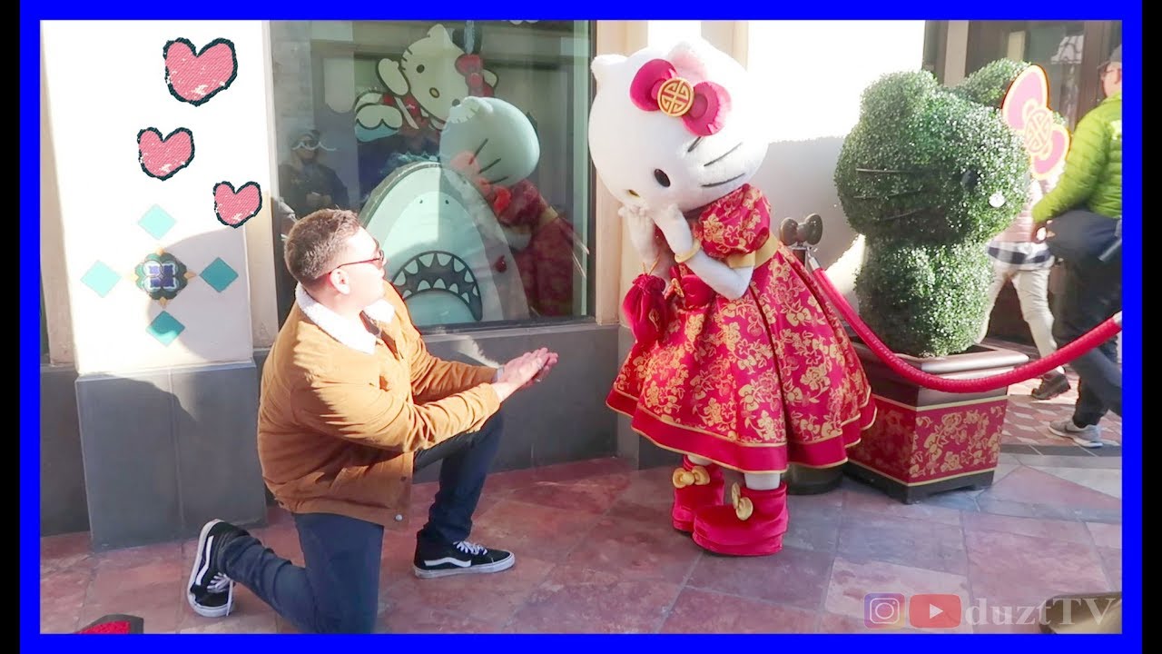 HELLO KITTY at Universal Studios Hollywood on Lunar New Year
