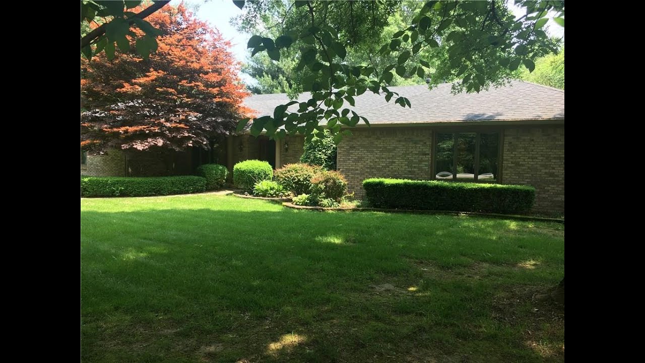 Homes for sale 3775 North Foxcliff Drive E, Martinsville, IN 46151