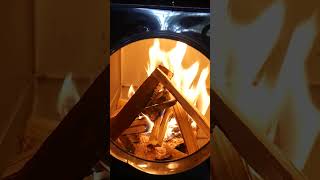 Testing a stove in our winter shelter | Cooking on the oven | #shorts