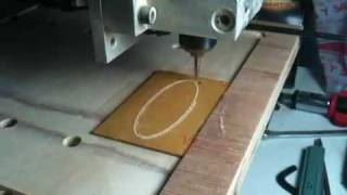 Logo Ford con CNC