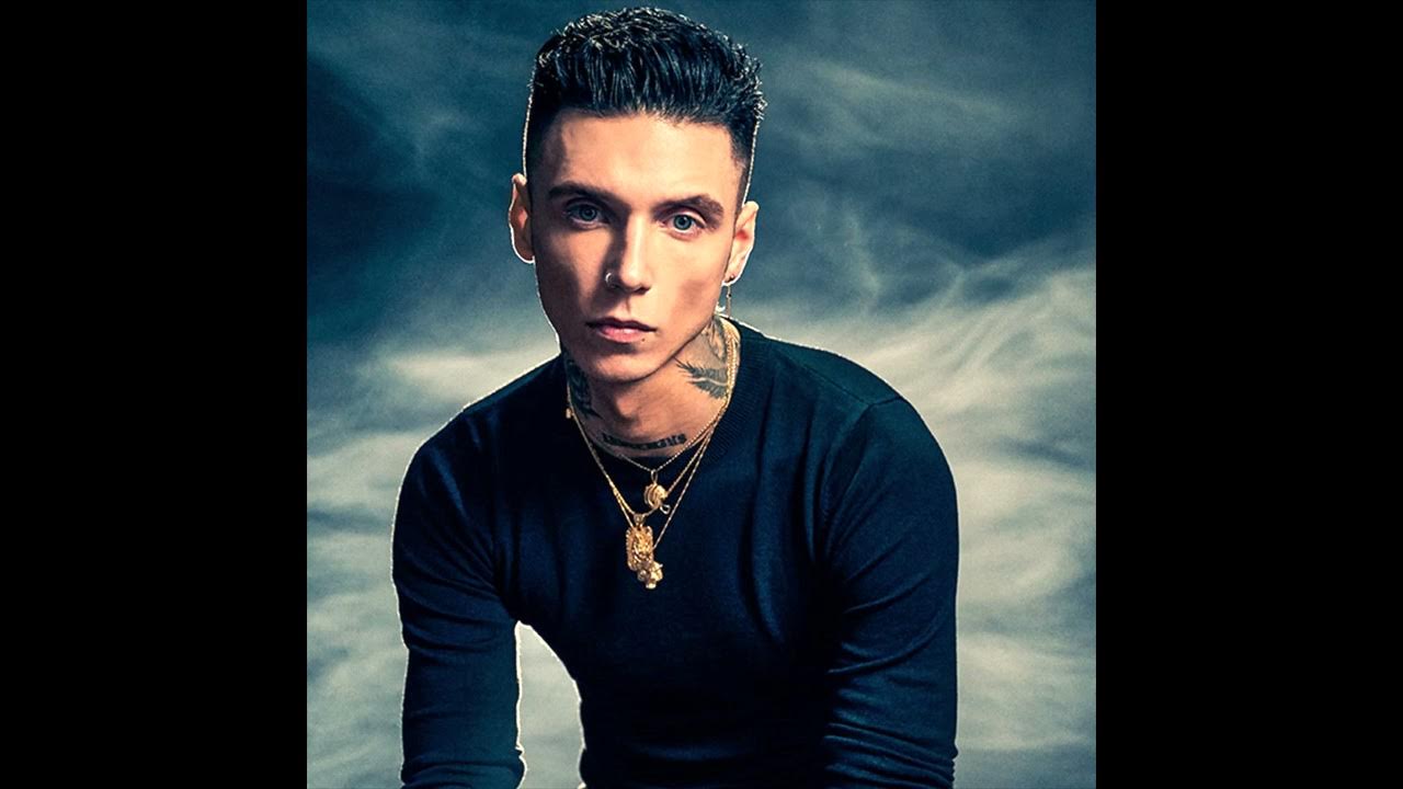 Энди бирсак. Энди комо. Энди бирсак 2017. Энди ер. Энди ер.