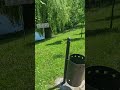 Un rai din basme vad printre pleoape, sclipiri pe cer, văpaie peste ape