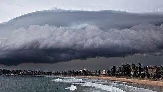 Scary Black Storm Clouds Roll Over Sydney