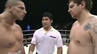 Crazy fight MMA James Thompson vs Alexander Emelianenko Resimi