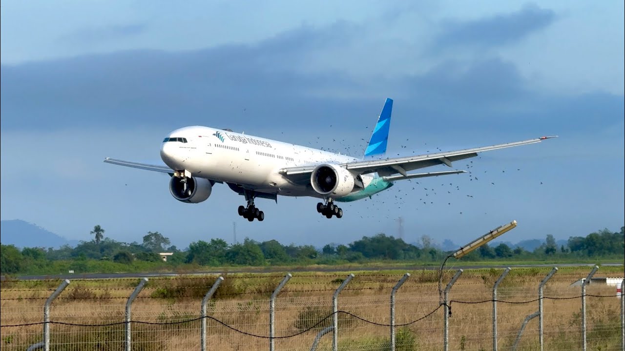 Pesawat Garuda Jumbo Antar Kepulangan Jamaah Haji Debarkasi Lombok 2025