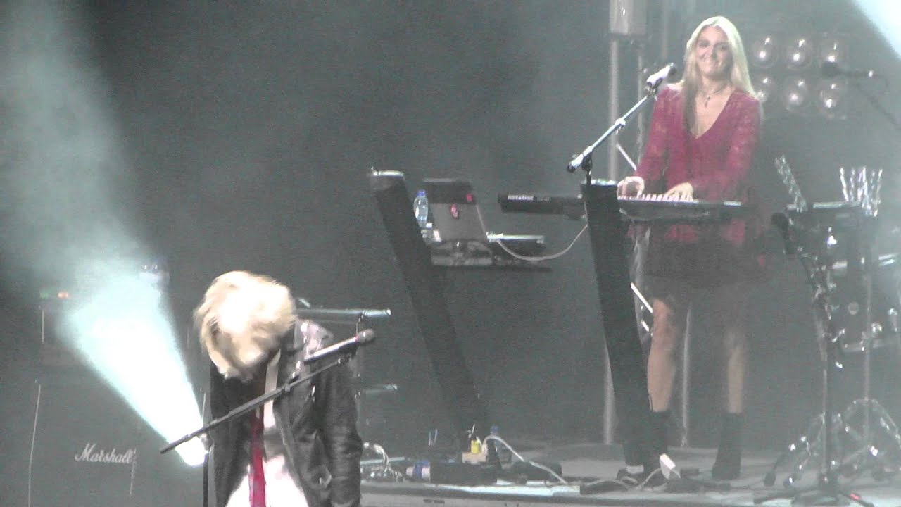 R5 - All Night (Lisbon 10/09/2015)