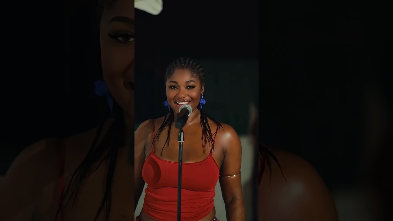 Mia Guisse reprend DOOLE de Fatou Laobe