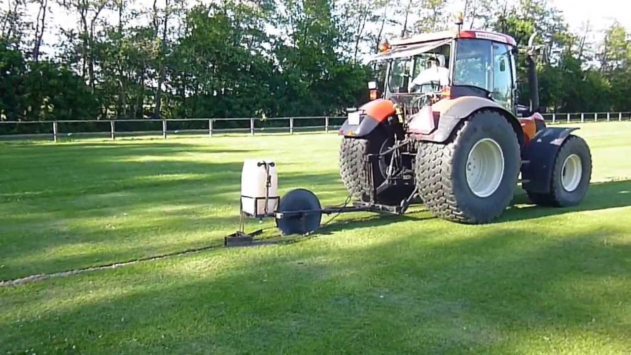 Dræning af boldbaner. Kloaknord.dk, Langholt Maskinstation. DRÆN I DAG SPIL I MORGEN