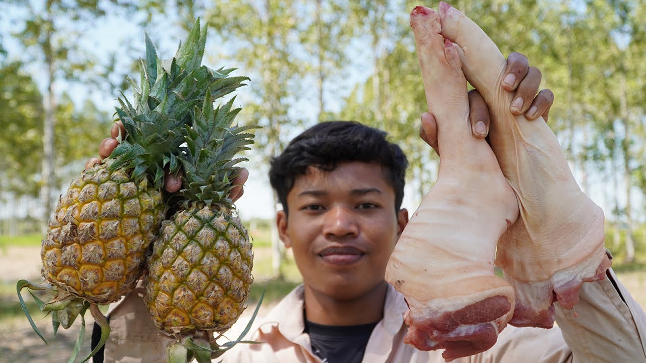 Crispy and Crunchy Pork Leg Roast | Crispy Fried Pork Legs | Village Man Cooking