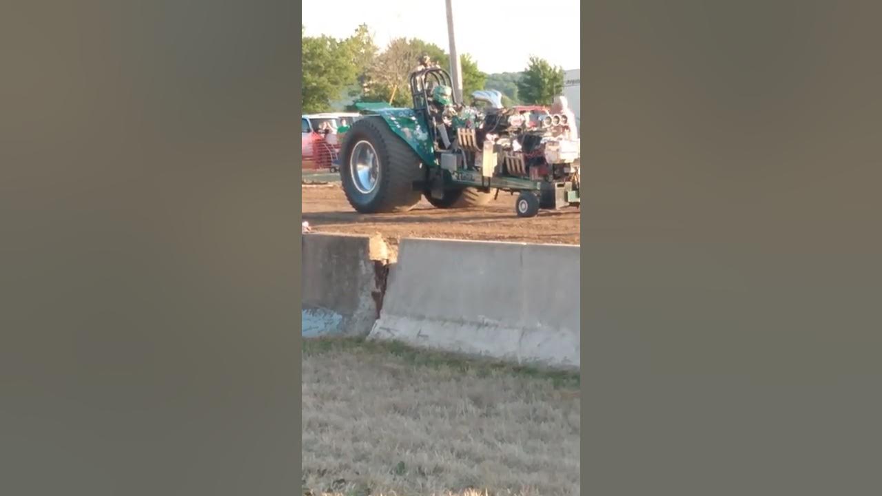 2022 Cambria Tractor Pull Wild hare Modified tractor YouTube