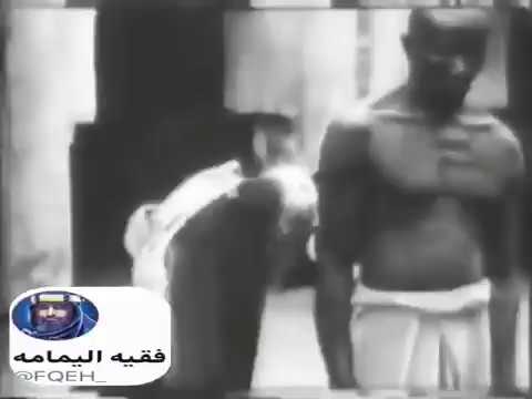 مشهد حقيقي لبيع عبد في اسواق مكة ايام حكم الشريف