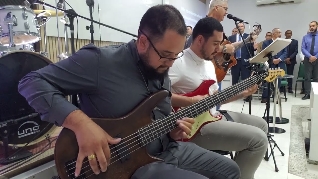 Além do rio azul - Bass 🎸🎵🎶