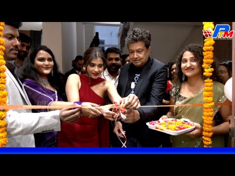 Hebah Patel Amjad Habib Salon Opening At Kokapet | Hyderabad | New Hairstyle | PTM